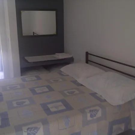 Jioia Studios Apartman Pérama
